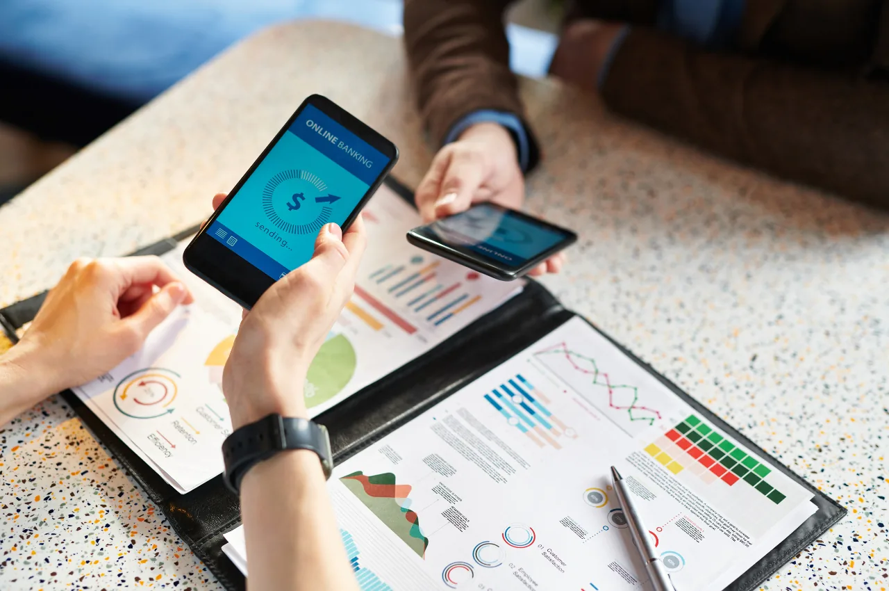 Fintech dashboard showing retention metrics